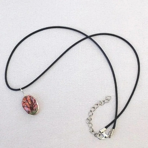 Red Oval Real Flower Glass Tree Butterfly Necklace NWT - Picture 2 of 3